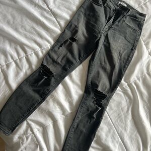 Good American Good Legs Cropped Jeans